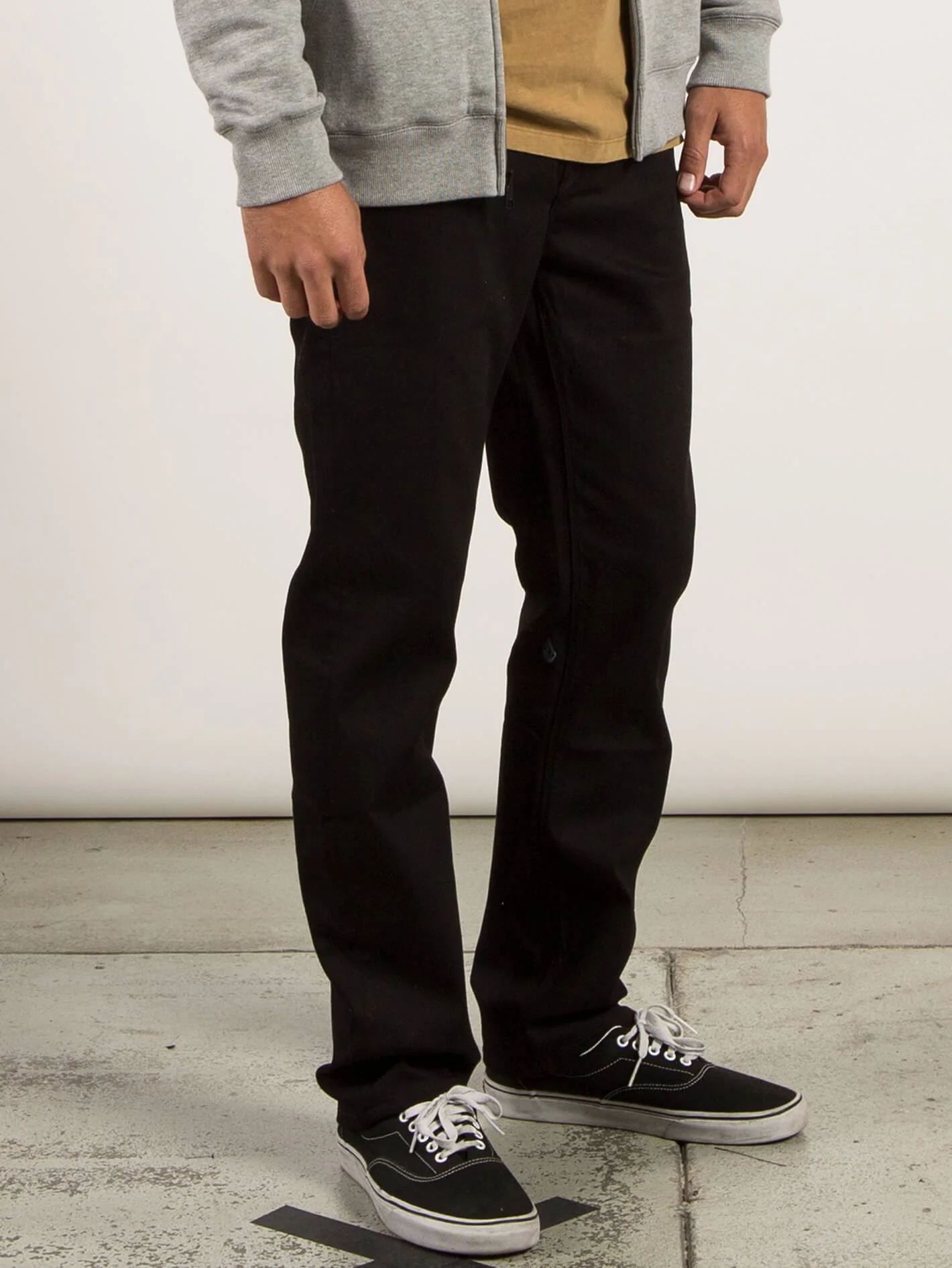 Solver Modern Fit Jeans - Black On Black - Image 7