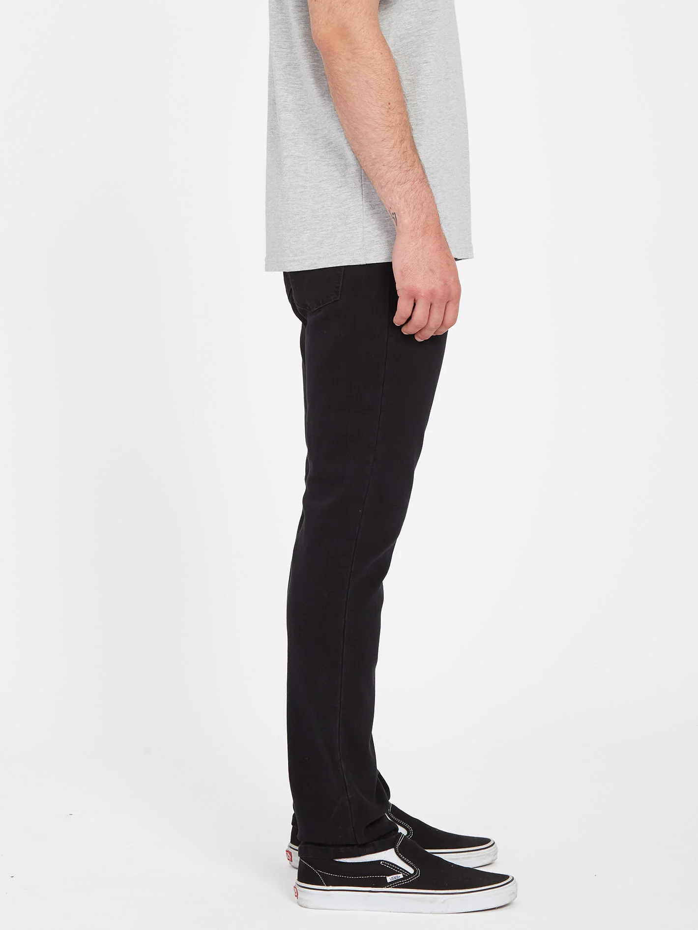 Solver Tapered Jeans - BLACK OUT - Image 5