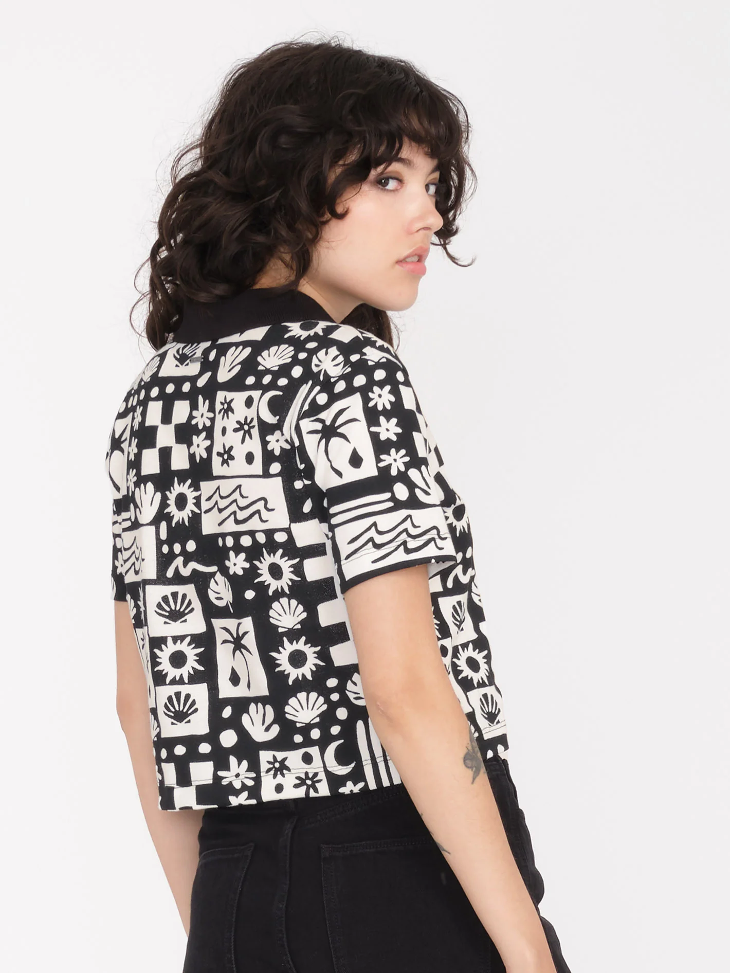 Sunny Wild Polo - BLACK - Image 2