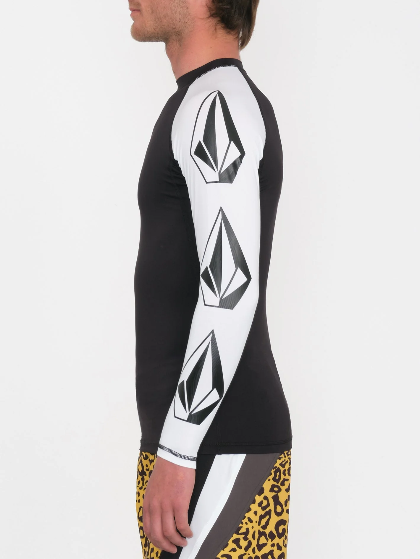 Surf Vitals J Robinson Thrashguard - BLACK - Image 3