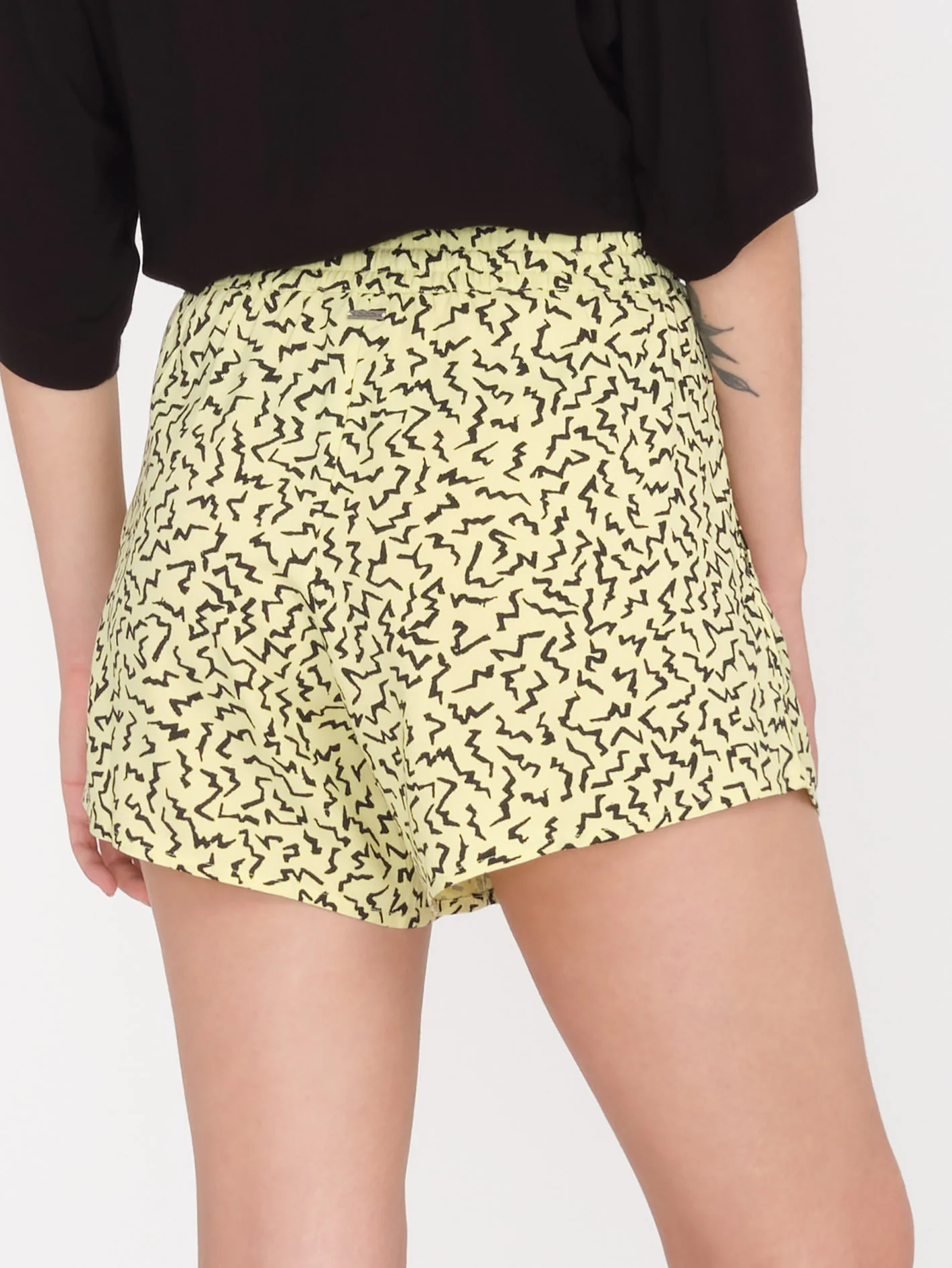 Surfpunk Short - AURA YELLOW - Image 2