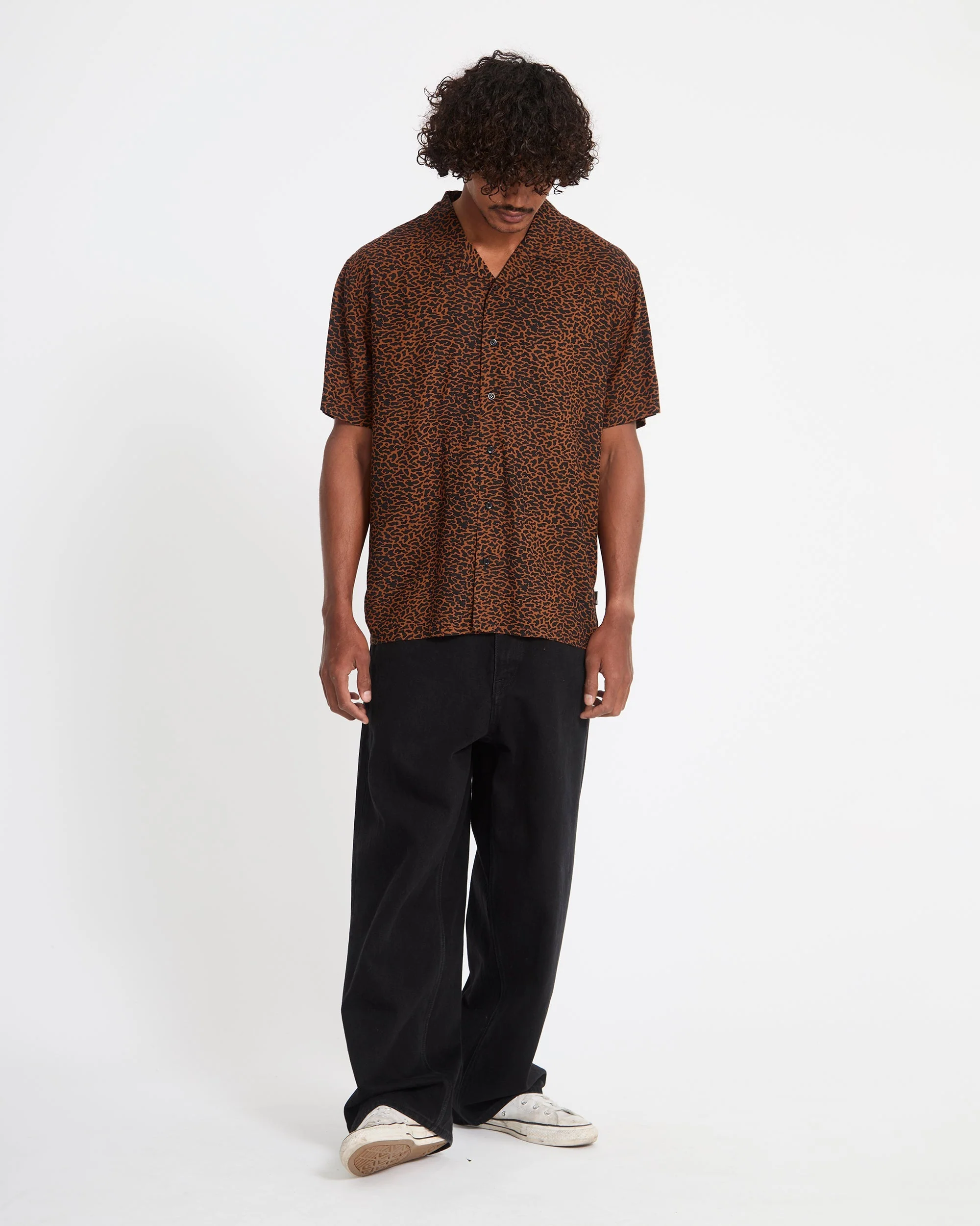 Utopias Print Shirt - Brown Horn - Image 8