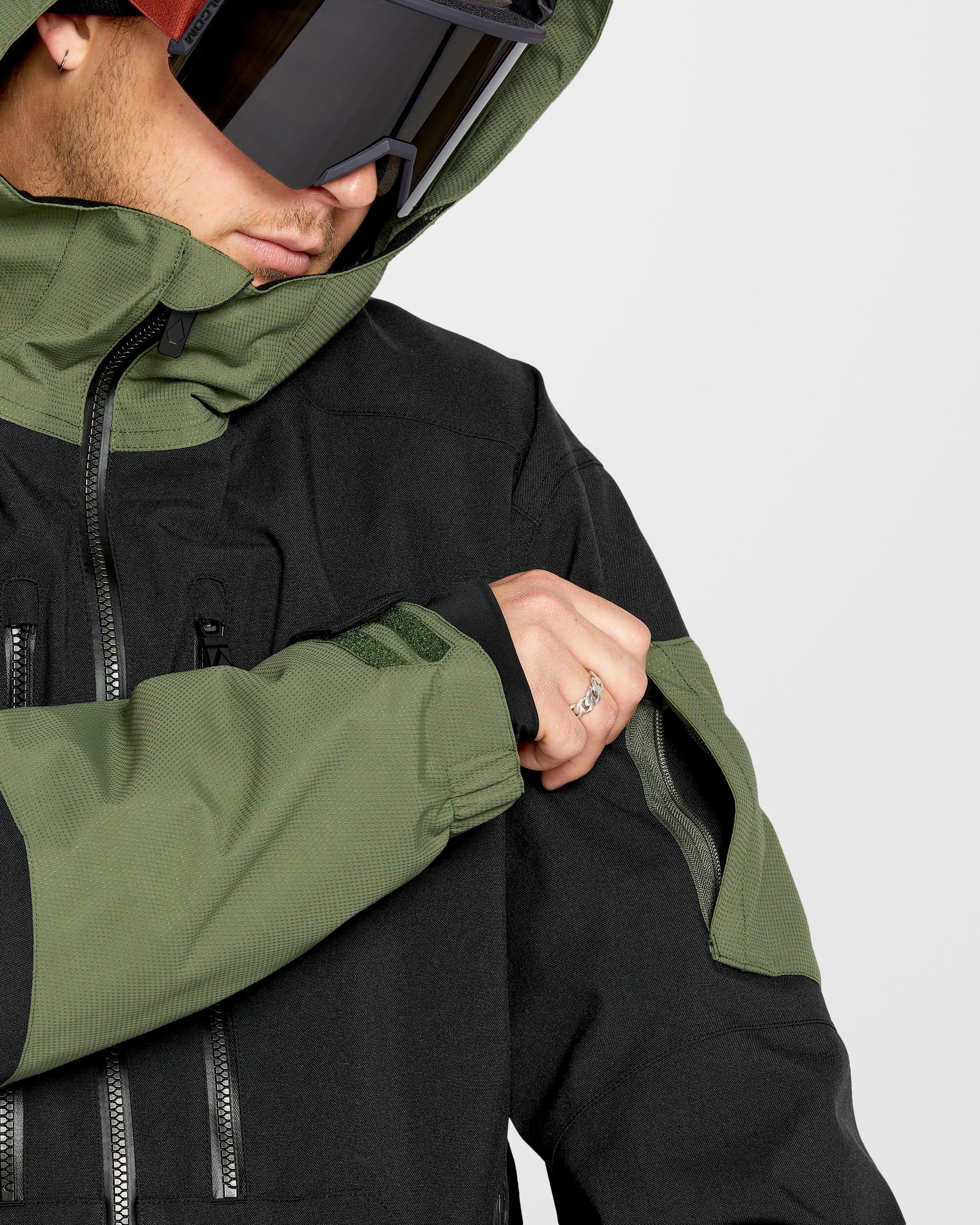 V.Co Wfo Jacket - Black - Image 8