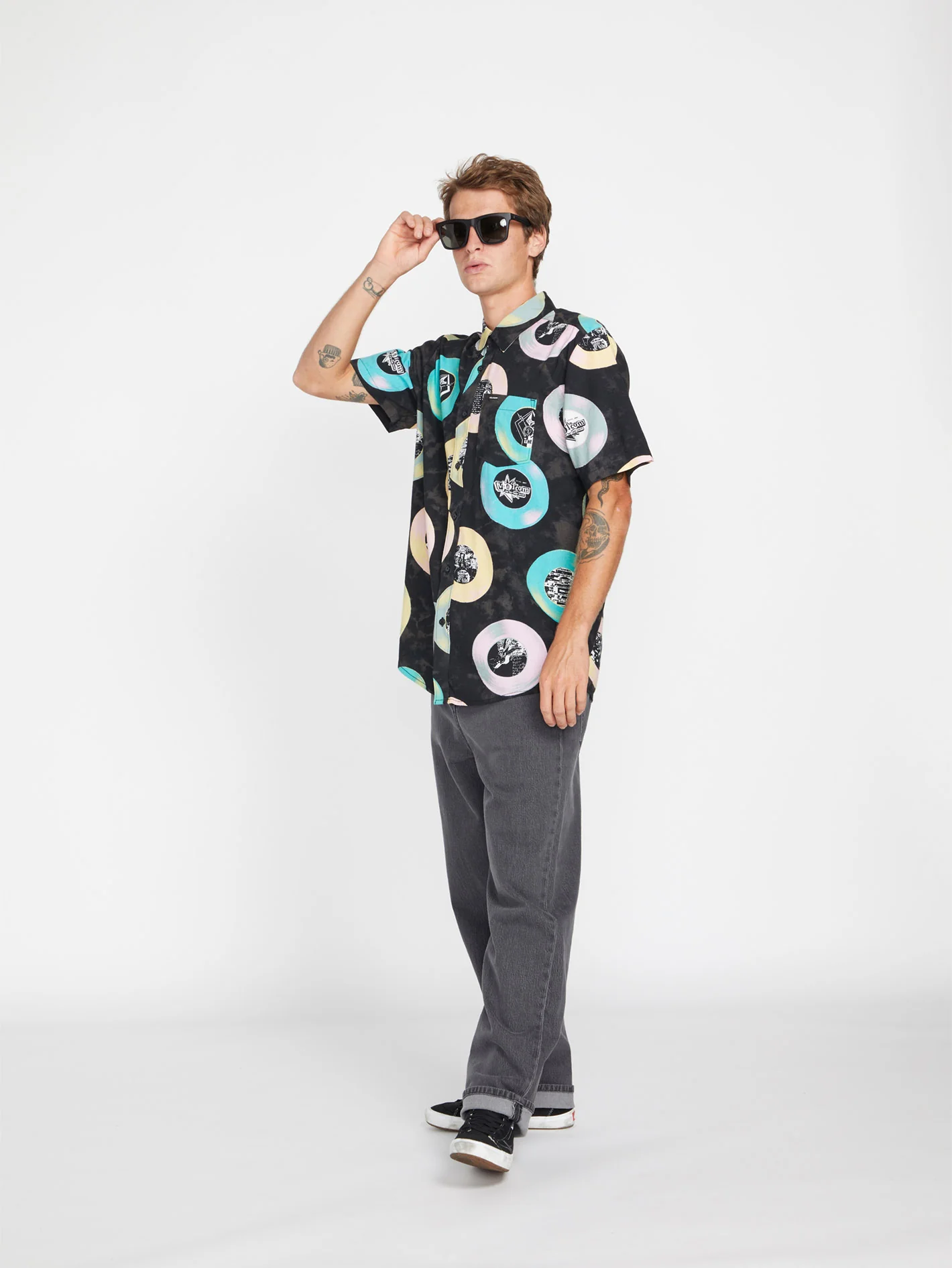 V Entertainment Shirt - BLACK - Image 12