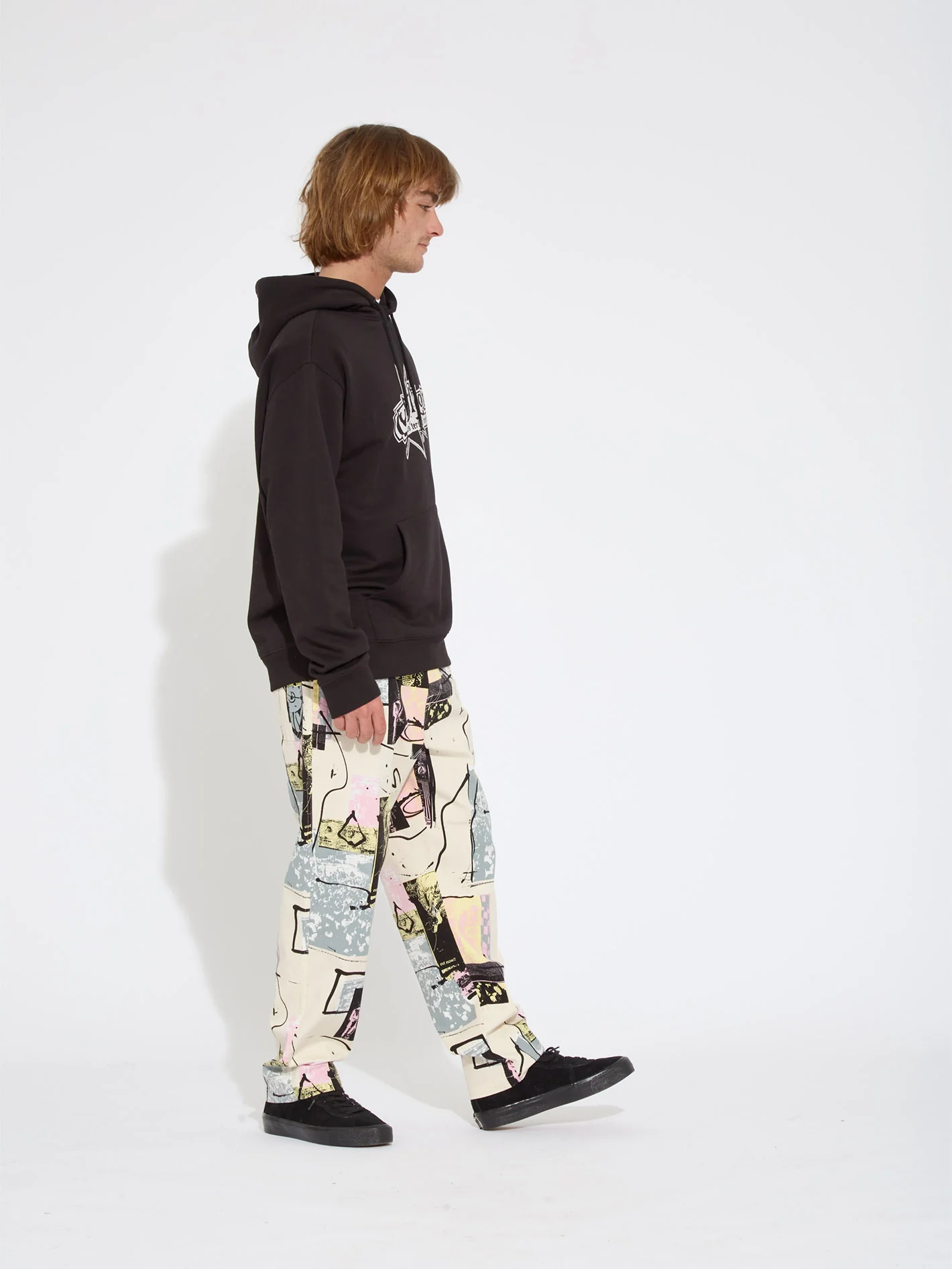 V Entertainment Hoodie - BLACK - Image 4