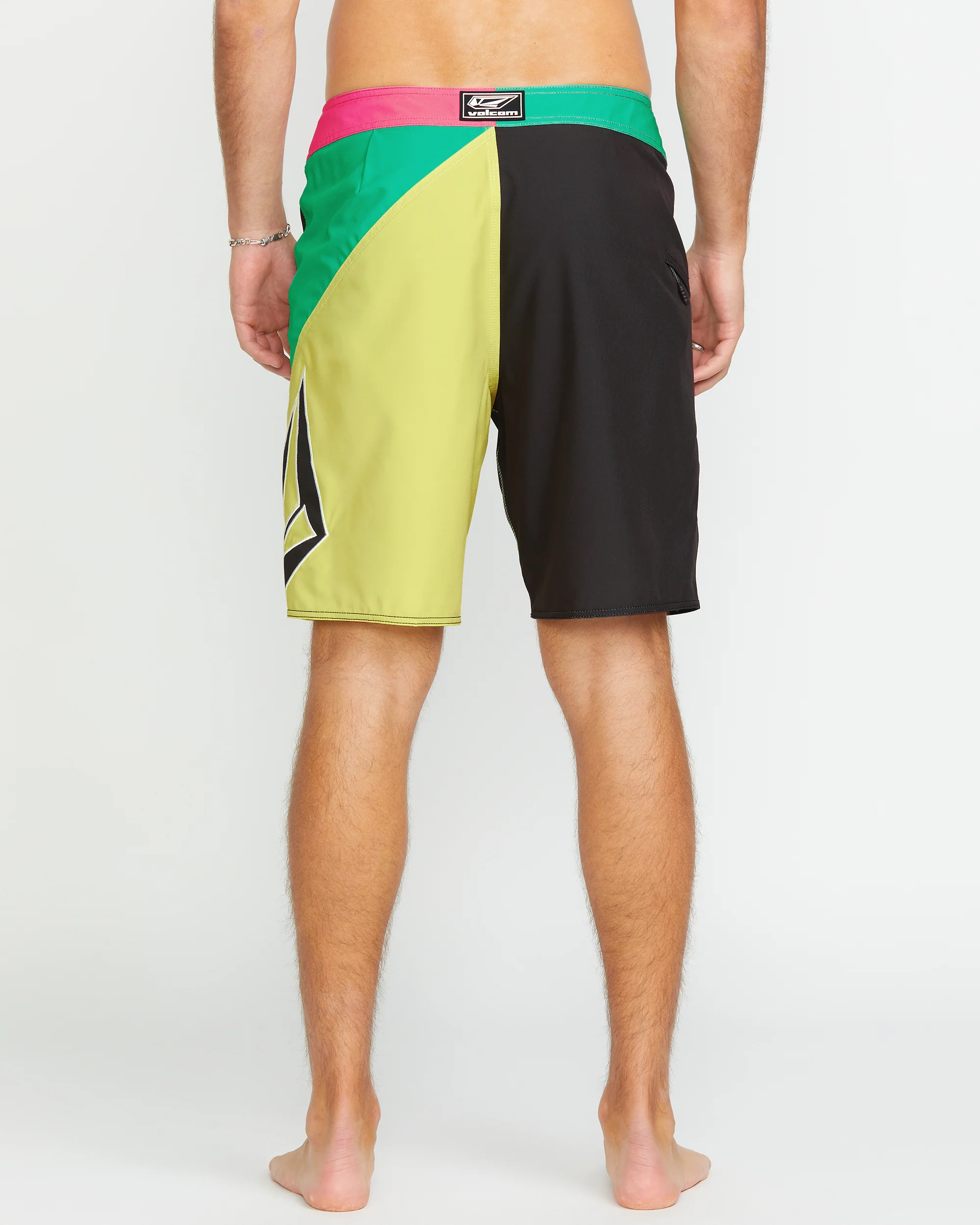 Vee Bee Mod 20" Boardshort - BLACK - Image 2