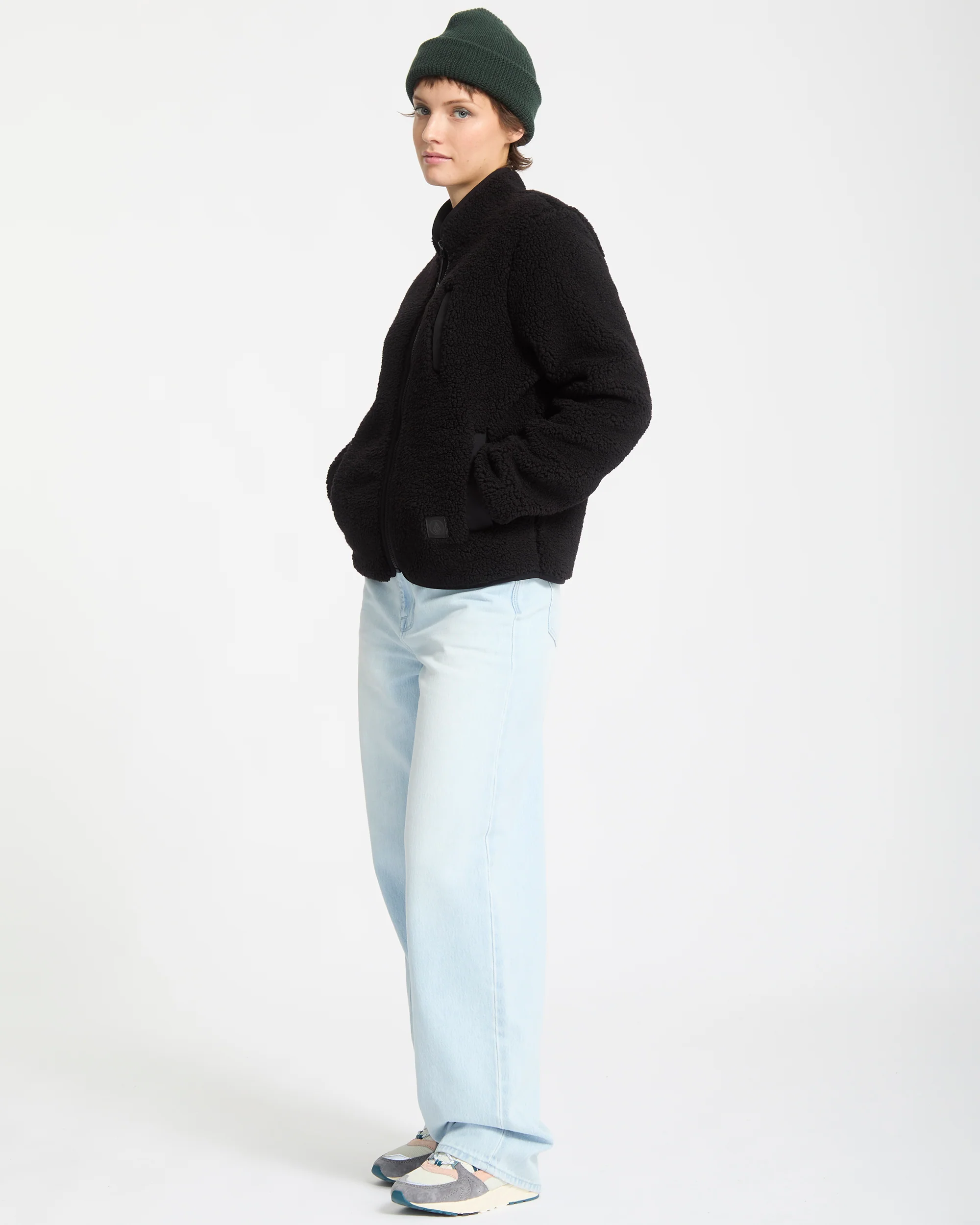 Wuzer Fuzzar Sweatshirt - Black - Image 2