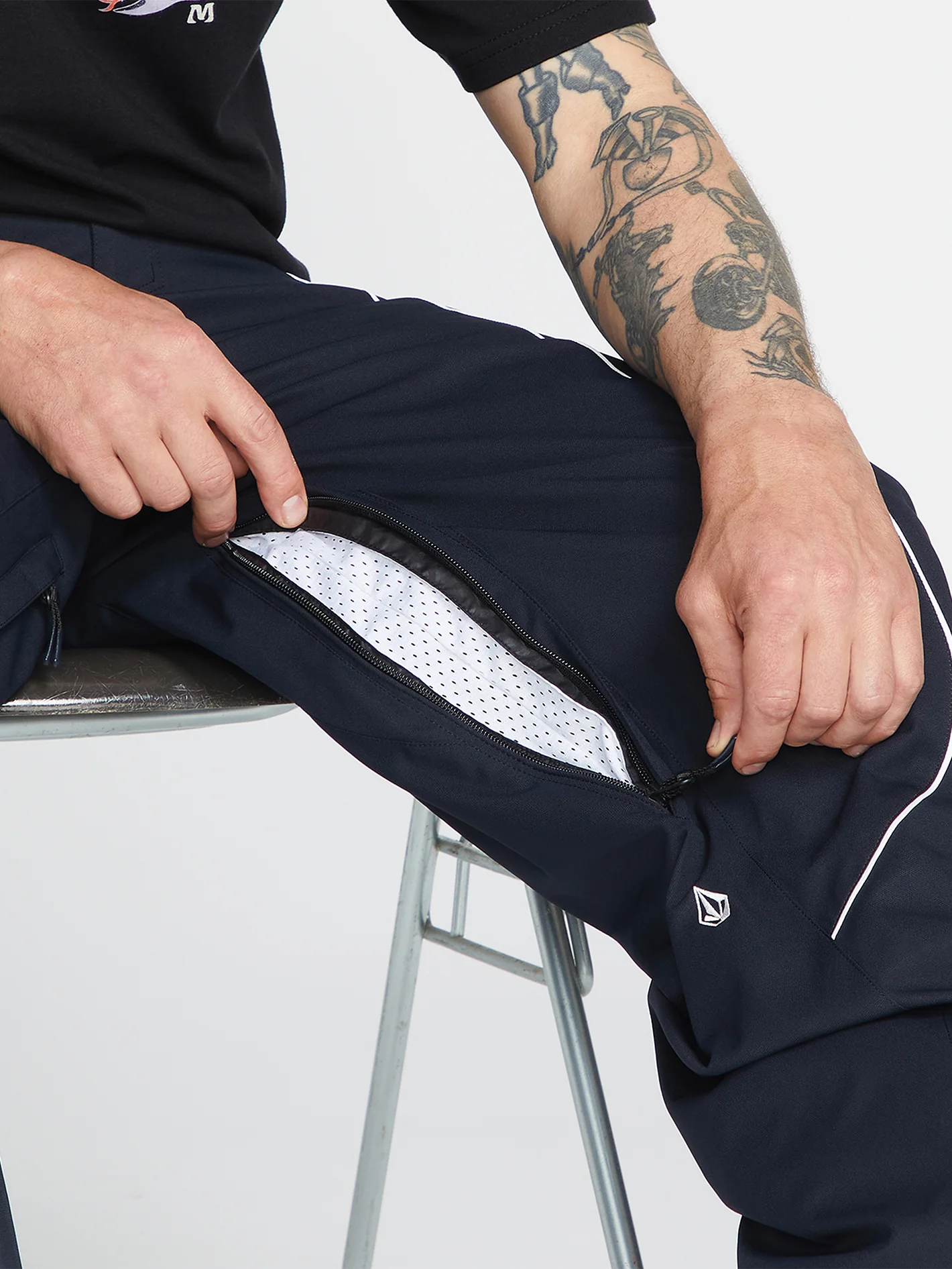 X Chron Trousers - Black - Image 3