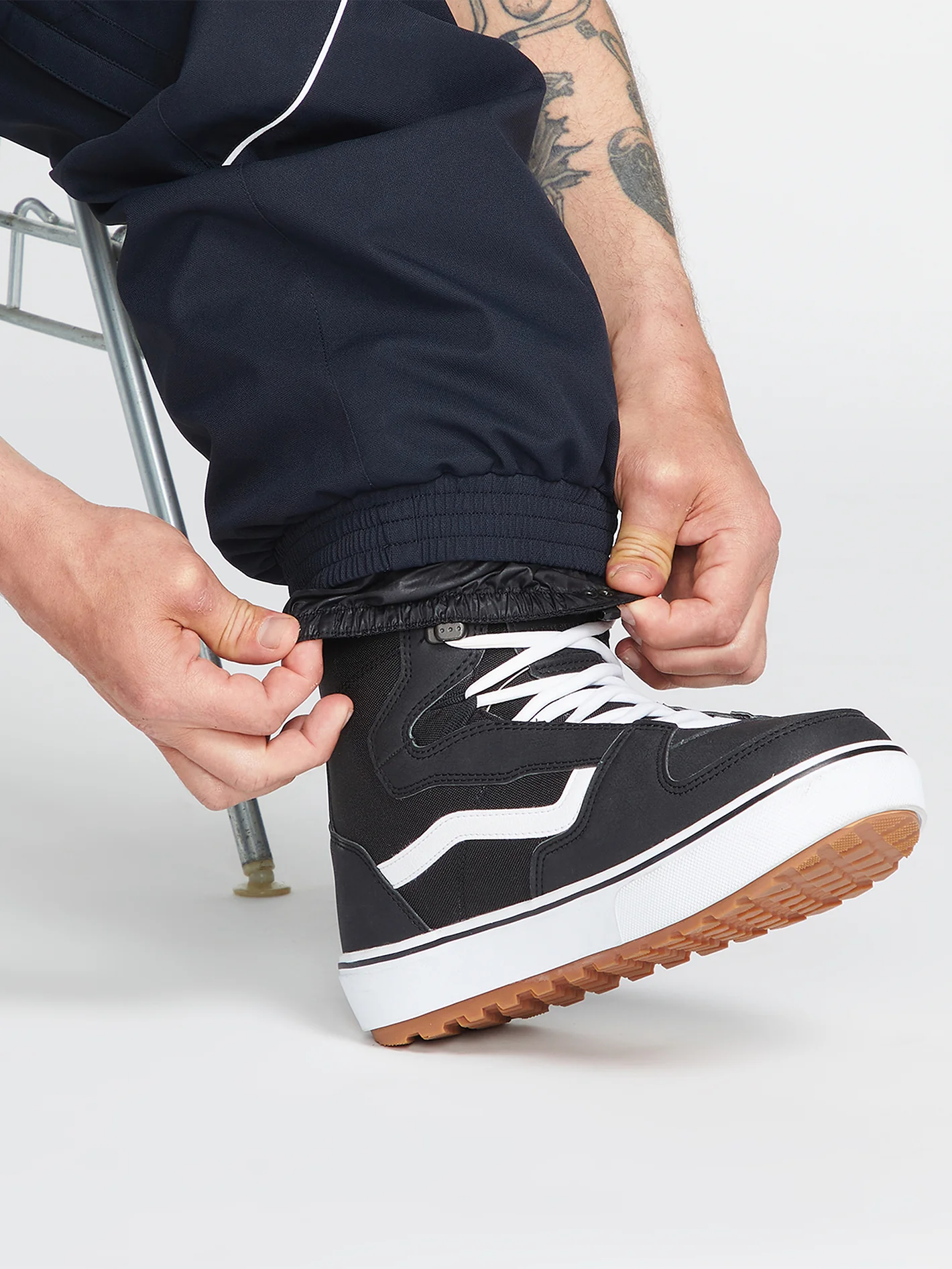X Chron Trousers - Black - Image 4
