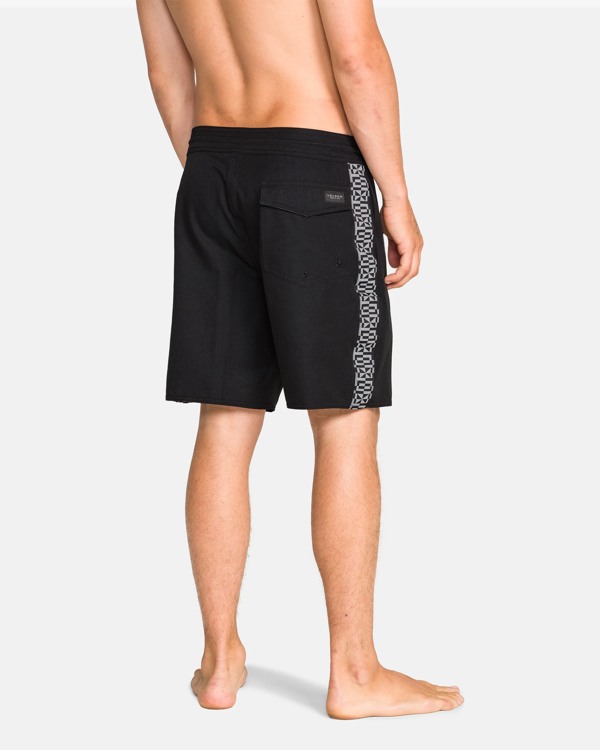 Yewster Loose Stoney 18" Boardshort - Black - Image 2