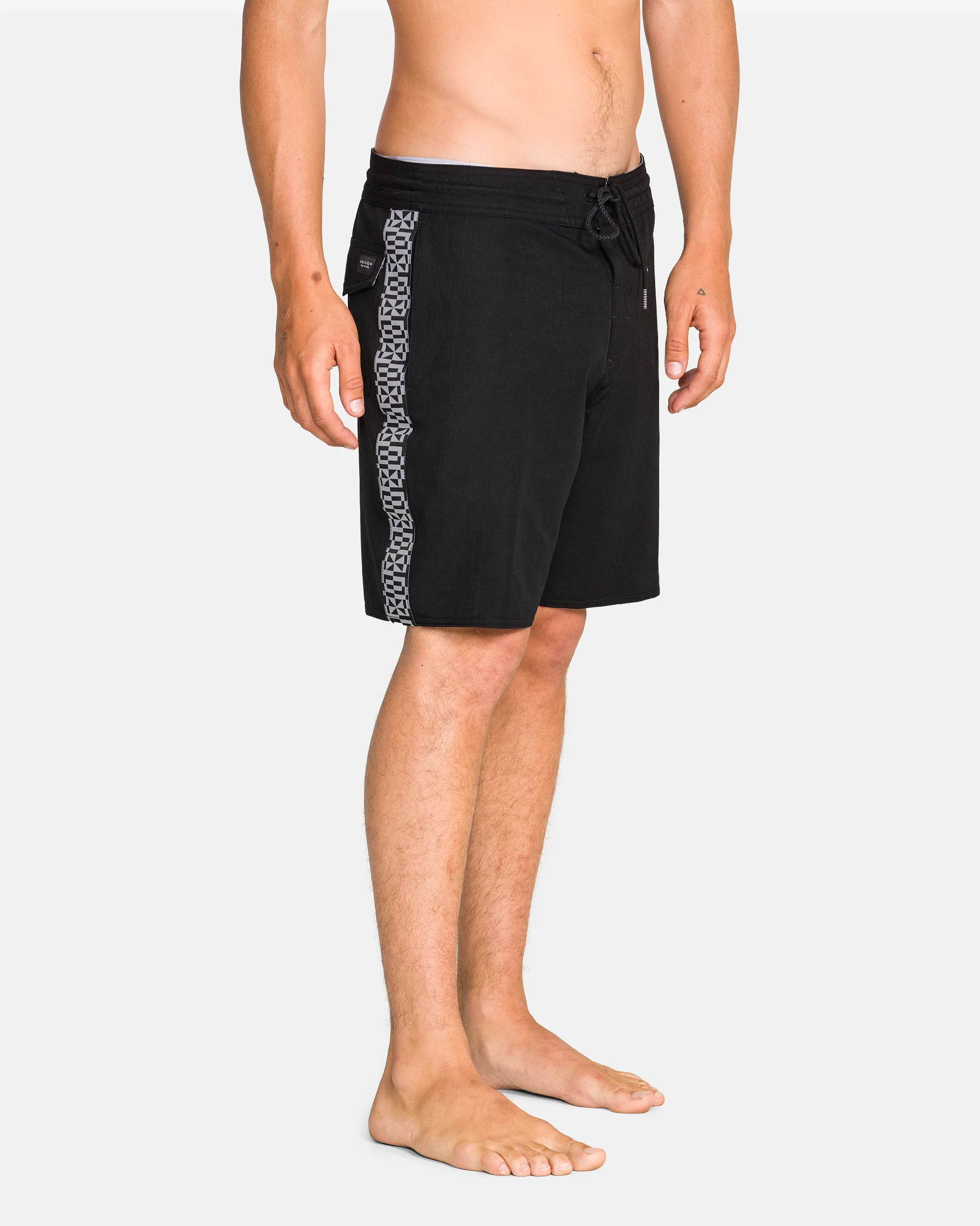 Yewster Loose Stoney 18" Boardshort - Black - Image 3